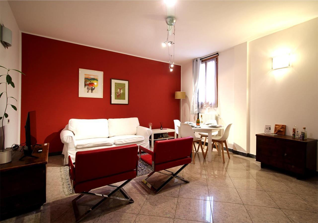 Cozy Apartment In The Heart Of Bologna Bagian luar foto