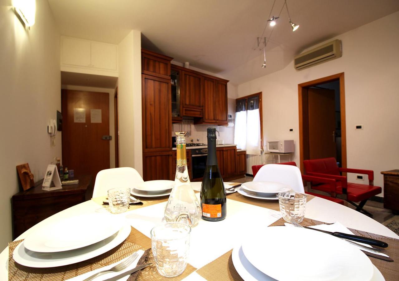 Cozy Apartment In The Heart Of Bologna Bagian luar foto