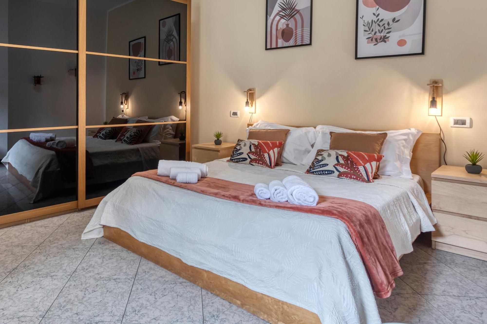 Cozy Apartment In The Heart Of Bologna Bagian luar foto
