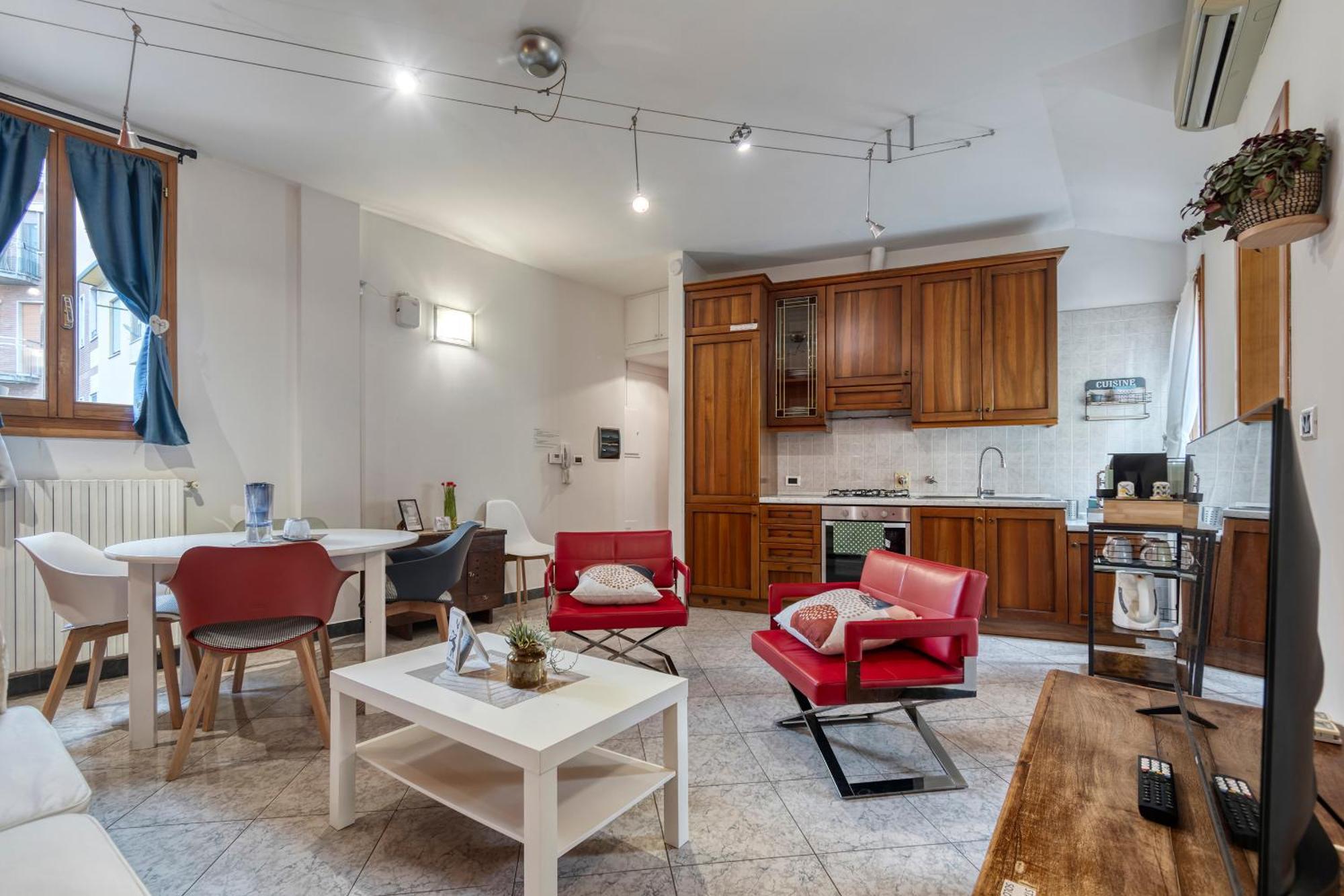 Cozy Apartment In The Heart Of Bologna Bagian luar foto