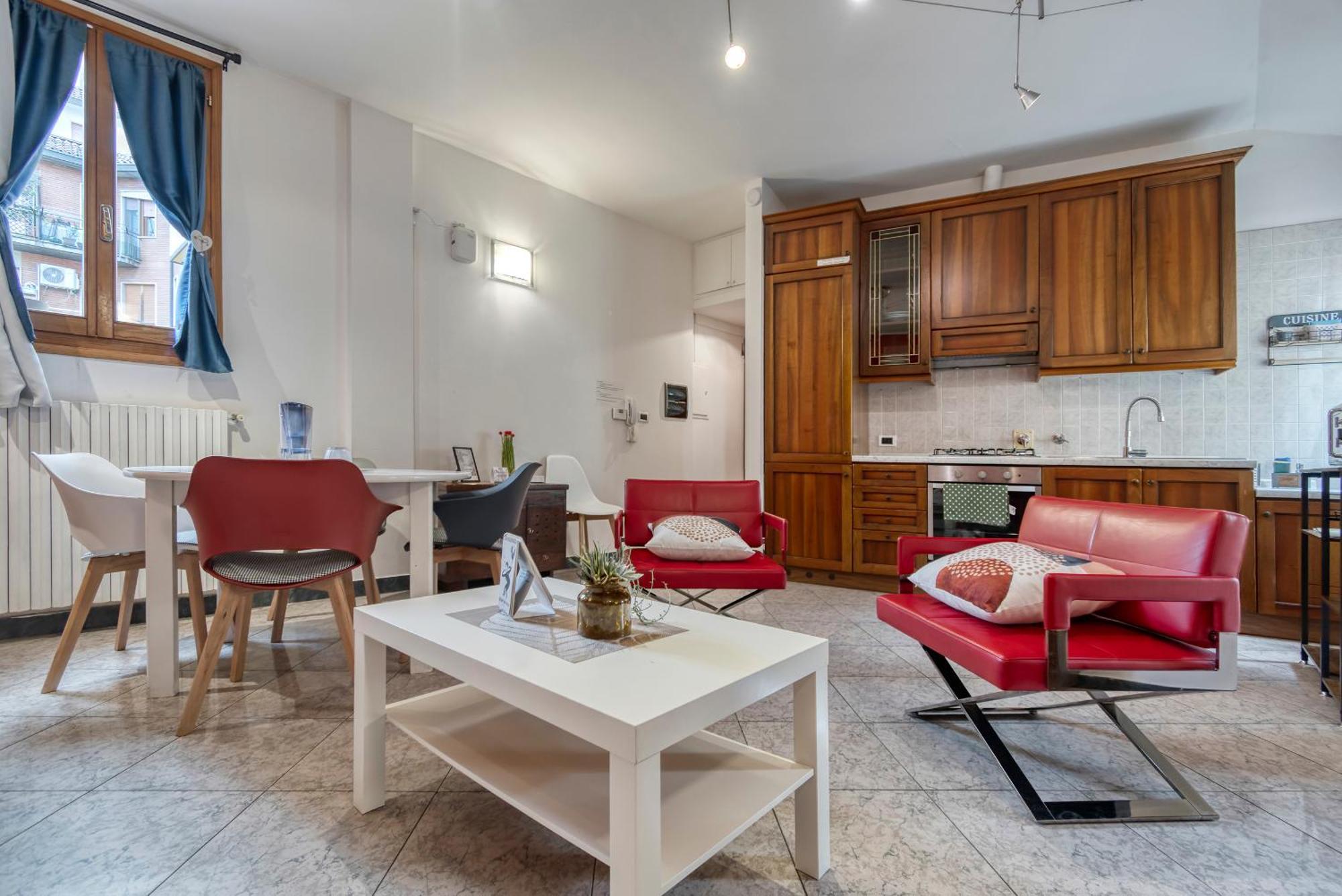 Cozy Apartment In The Heart Of Bologna Bagian luar foto