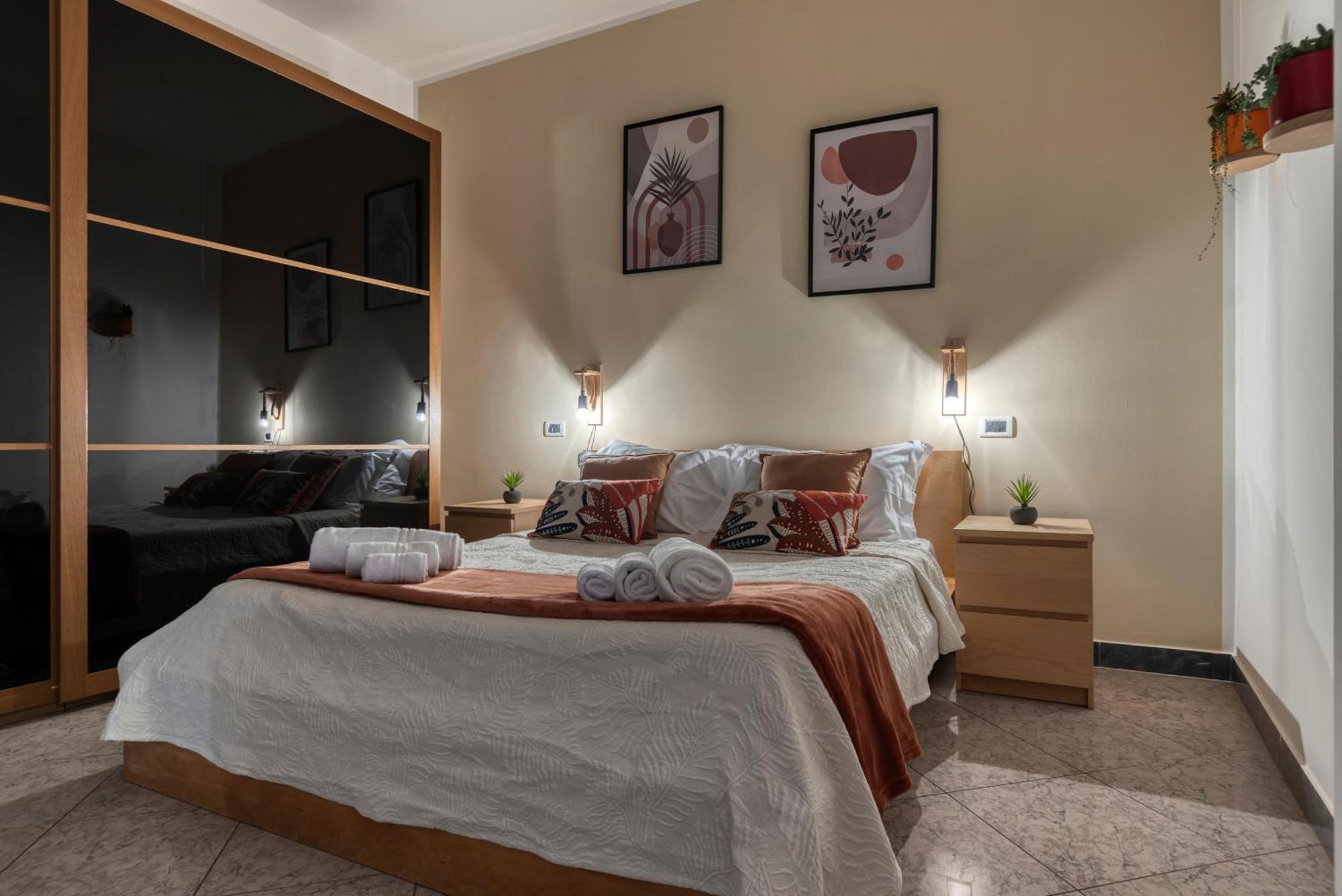 Cozy Apartment In The Heart Of Bologna Bagian luar foto